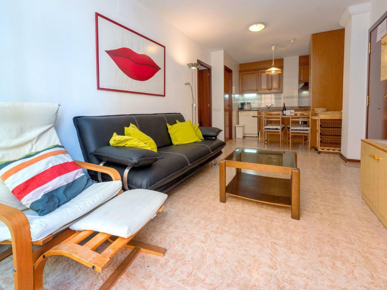 Apartment Primer De Maig By Interhome Сиджес Экстерьер фото